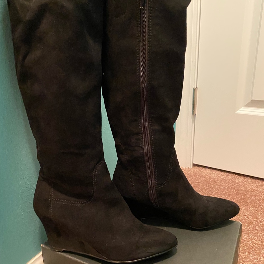 Nine West zip up boots
